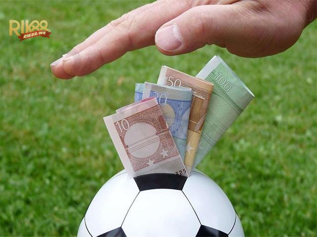 Rung kèo có thể thực hiện khi bóng còn lăn trên sân